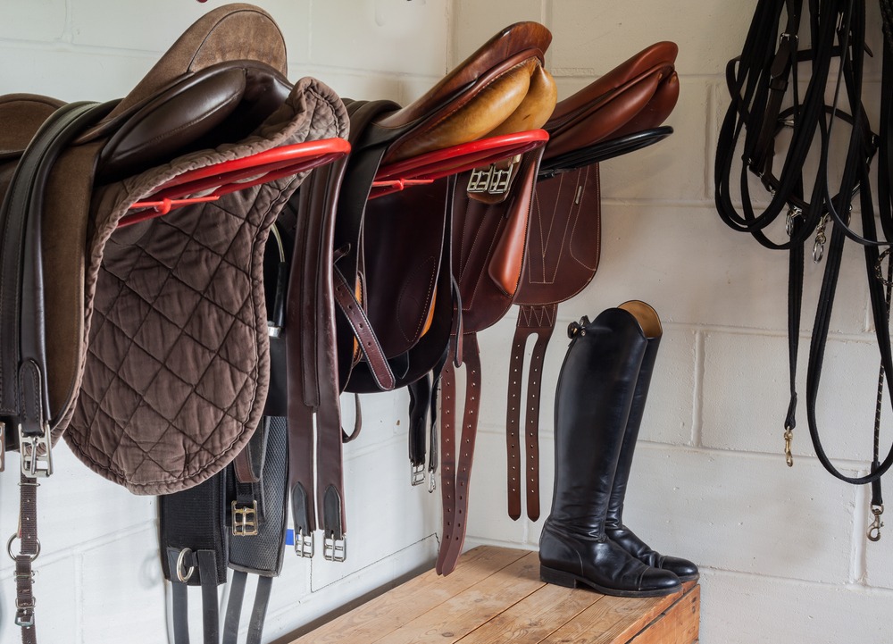 how to make a saddle rack out of wood