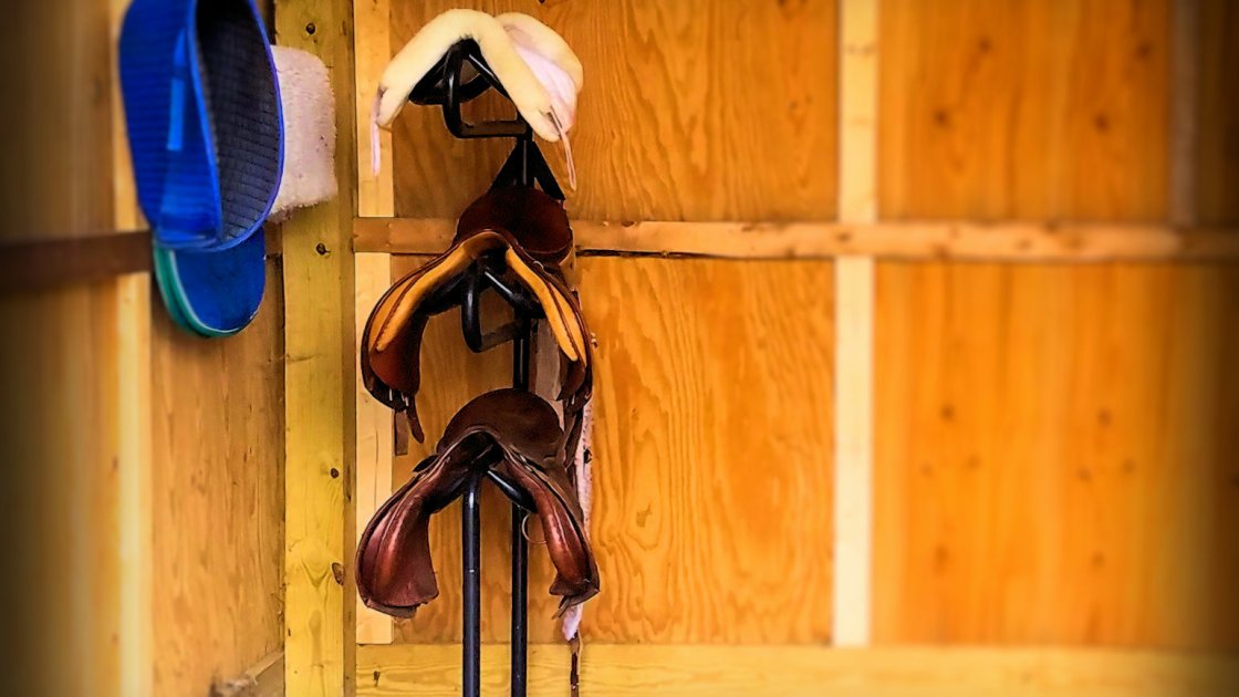 how to make a saddle rack out of wood