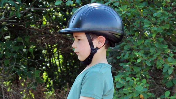 why equestrian helmets cover the back of the head Why Equestrian Helmets Cover the Back of the Head: Impact Zones