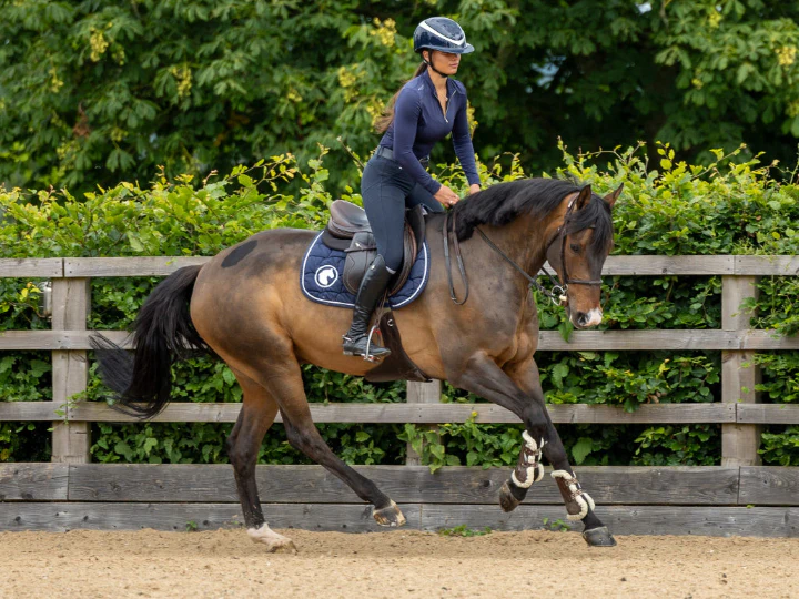 Cleaning Synthetic Leather Riding Helmets: Easy Step-by-Step