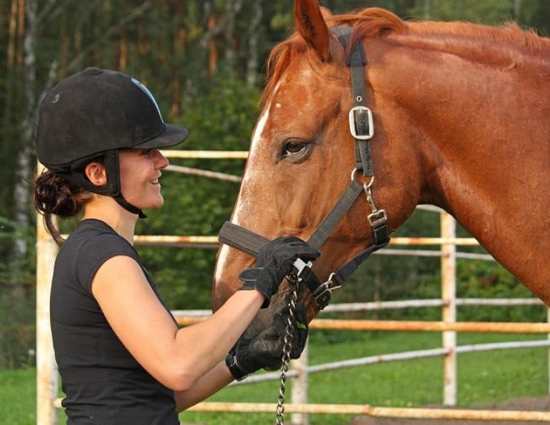 Importance of a Breakaway Visor: Reducing Injury Risks
